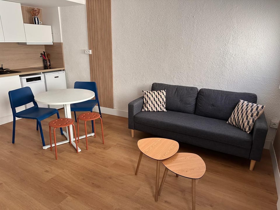 Living room, Dining area, kitchen