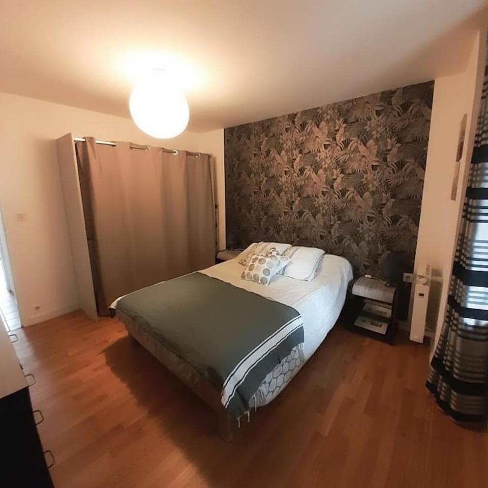 Appartement avec terrasse centre-ville Apartment in Pont-l'Abbé
