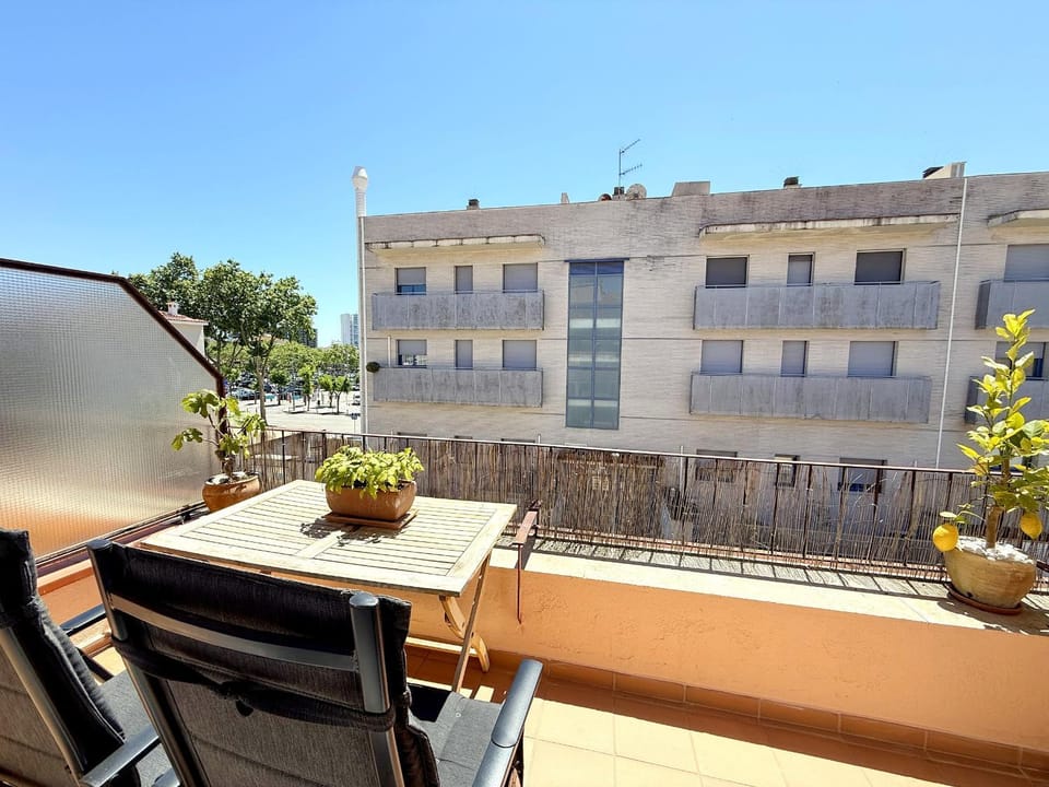 Balcony/Terrace, City view, Street view