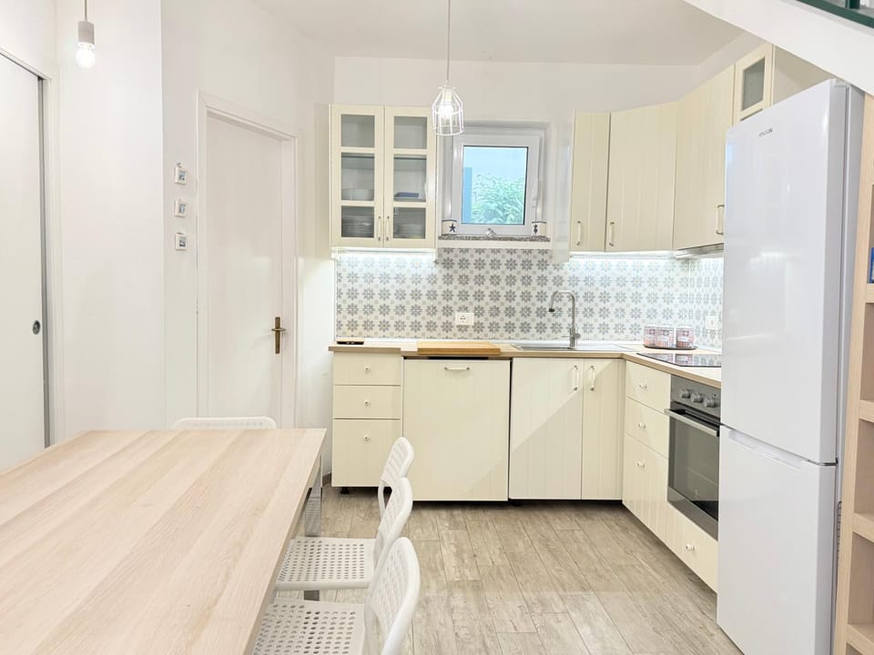 M463 - Marcelli, bilocale con corte Apartment in Marcelli