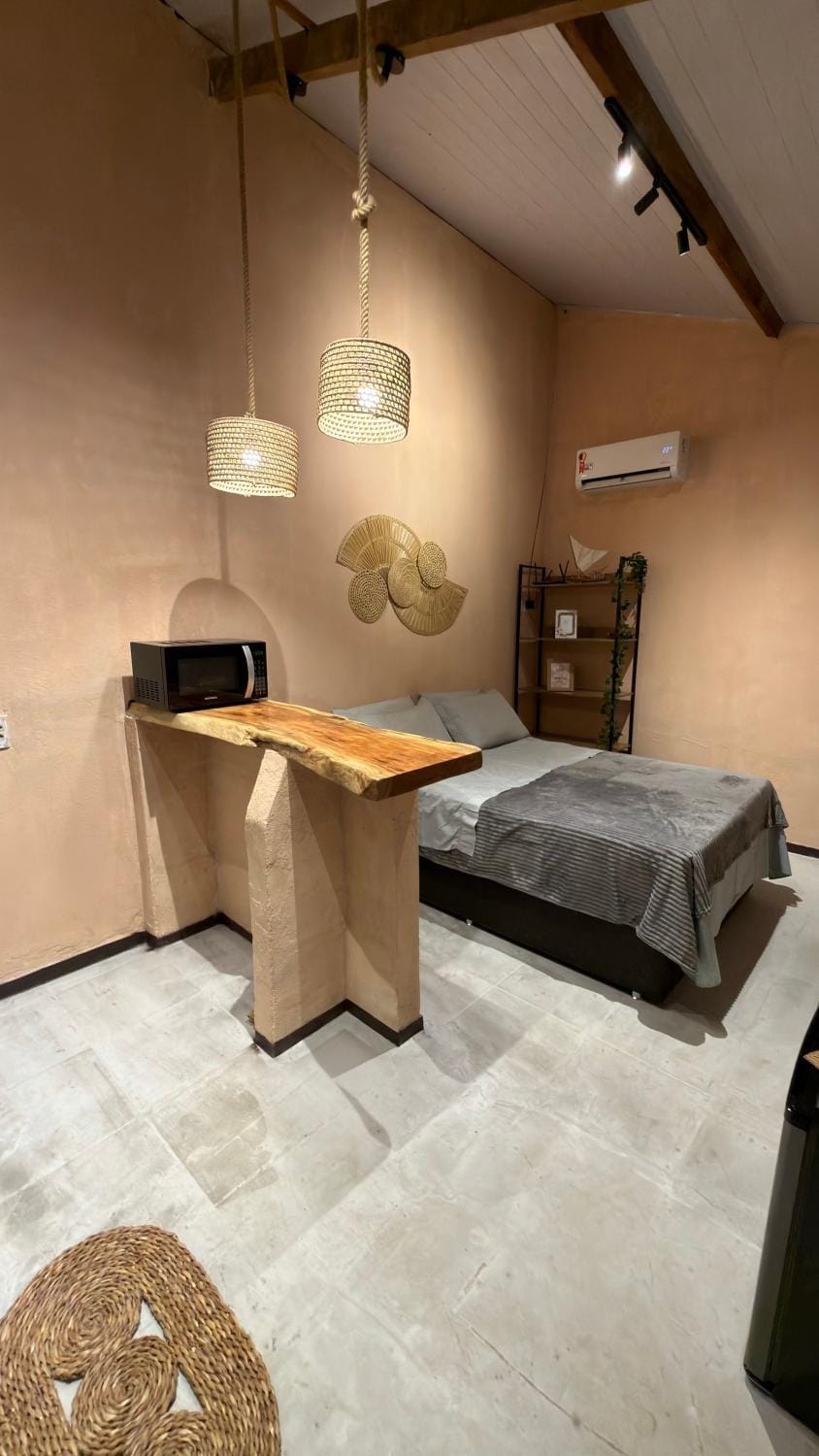 Bedroom, kitchen