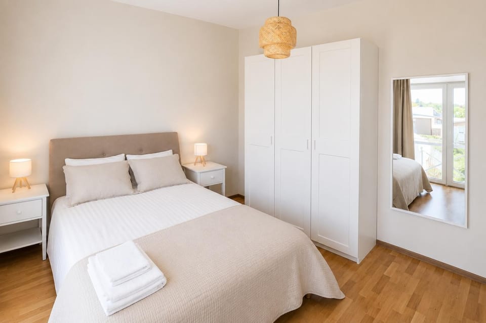 Bedroom, wardrobe