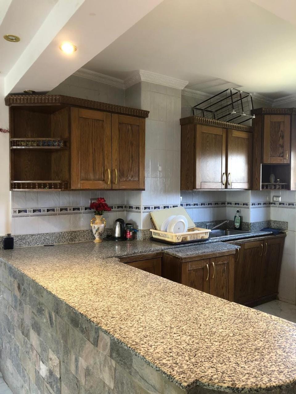 Bright & Spacious Garden-View Apartment in Prime Heliopolis Location, Minutes from Airport & Radisson Blu Apartment in Cairo Governorate