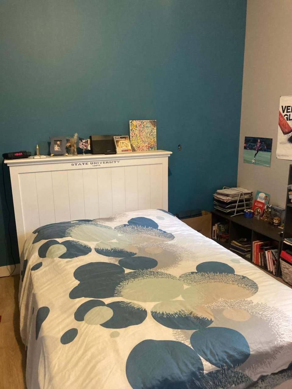 Grande chambre dans maison individuelle avec jardin Vacation rental in Le Mans