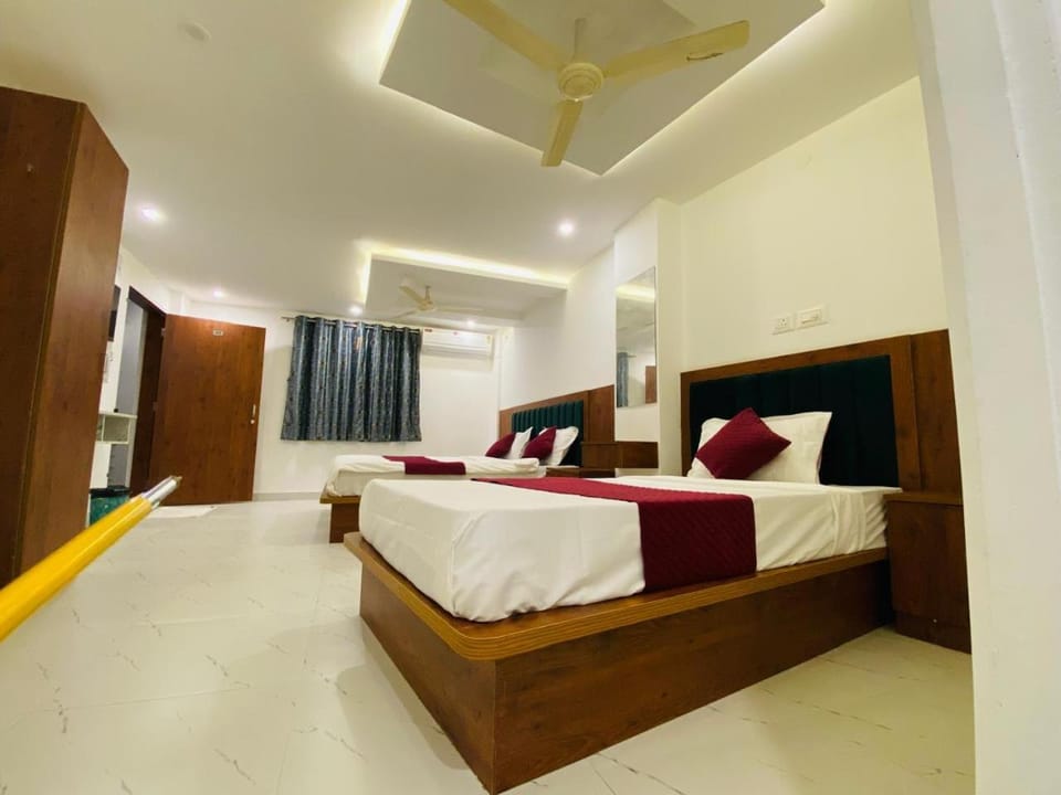 hotel ak grand Hotel in Mangaluru