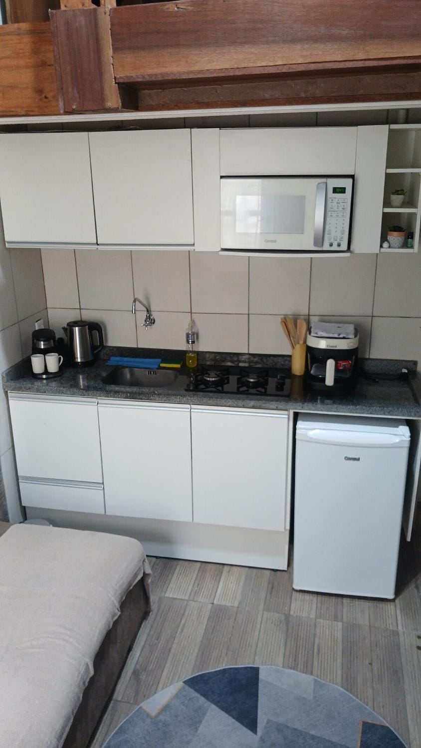 Coffee/tea facilities, Kitchen or kitchenette, pet friendly, stove