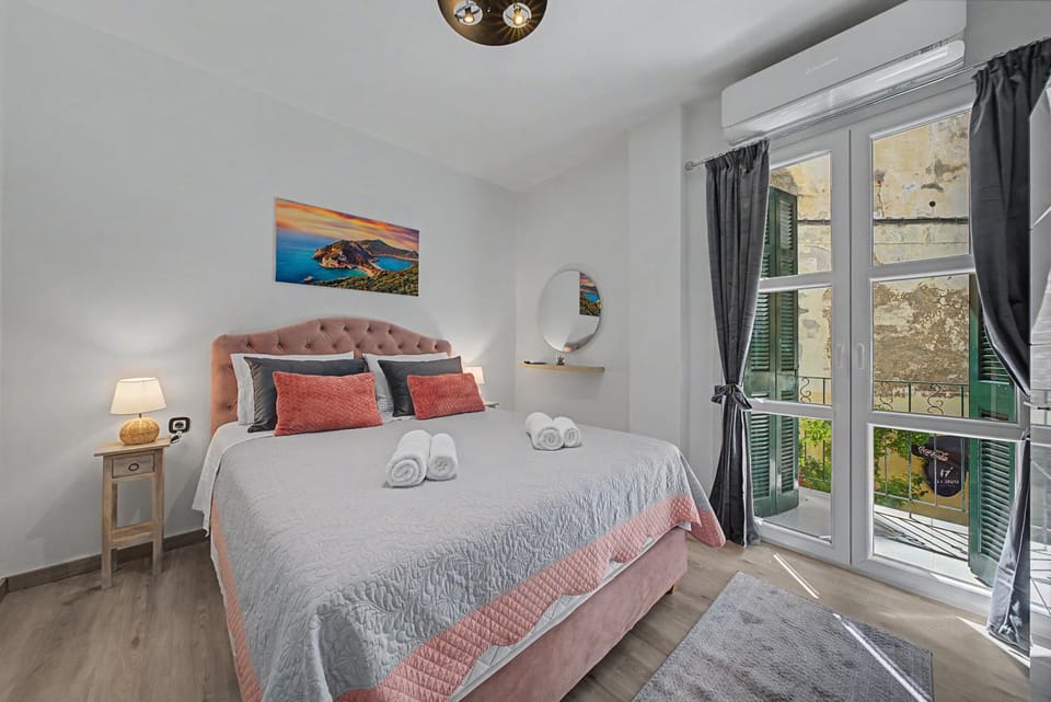 TV and multimedia, Balcony/Terrace, Bedroom, internet, wardrobe, air conditioner