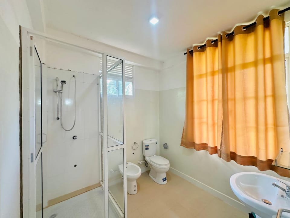 La Margaritha Hotel & Banquet Hall Hotel in Western Province