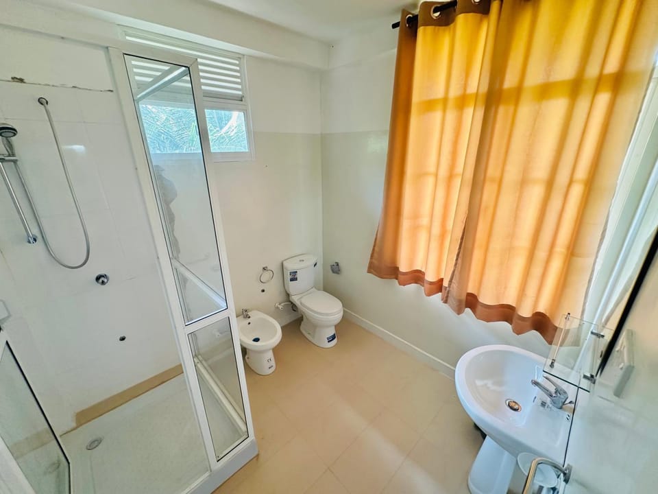La Margaritha Hotel & Banquet Hall Hotel in Western Province