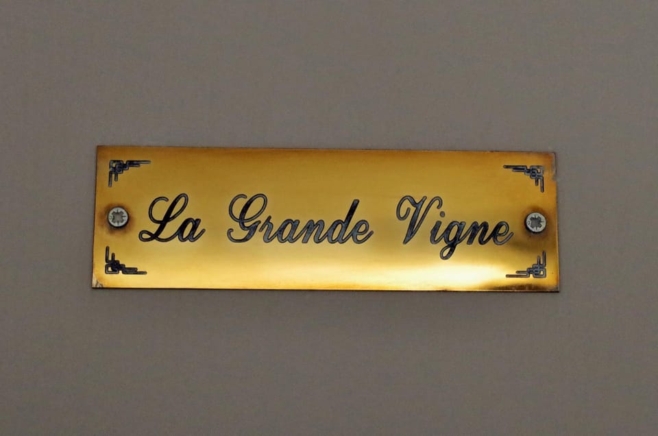 Logo/Certificate/Sign, Bedroom