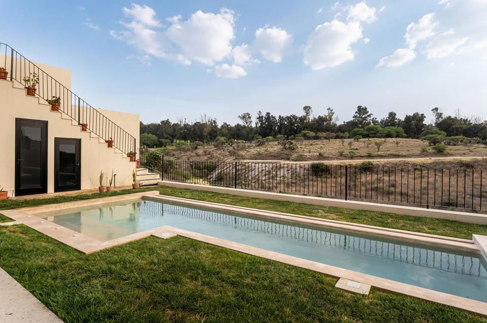 View (from property/room), Pool view, Swimming pool, Swimming pool