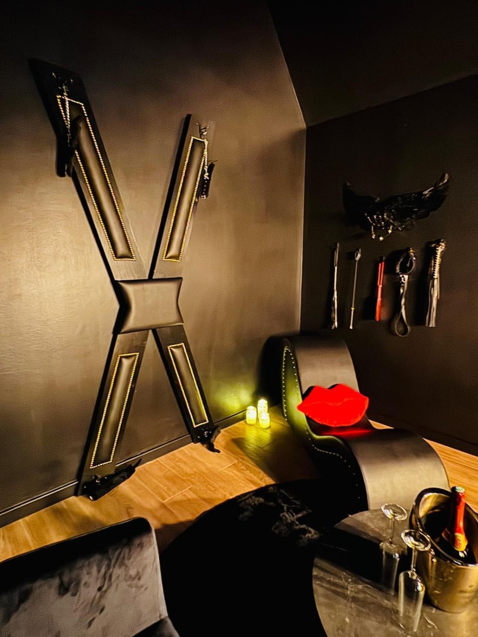 Love room l insolente Apartment in Hauts-de-France