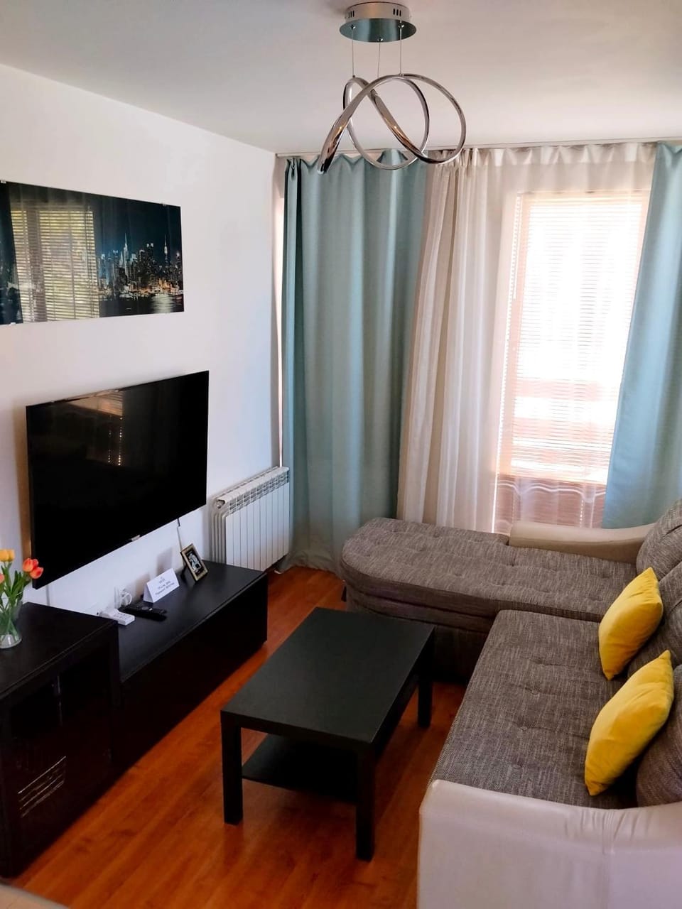 TV and multimedia, Seating area