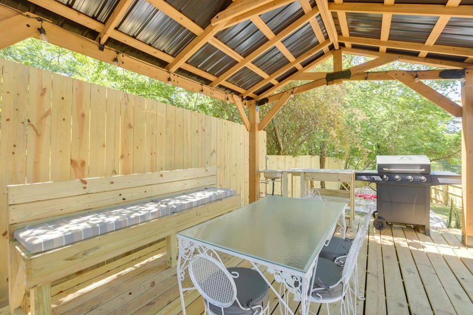 Renovated Birmingham Cottage: Great Outdoor Space! House in Birmingham