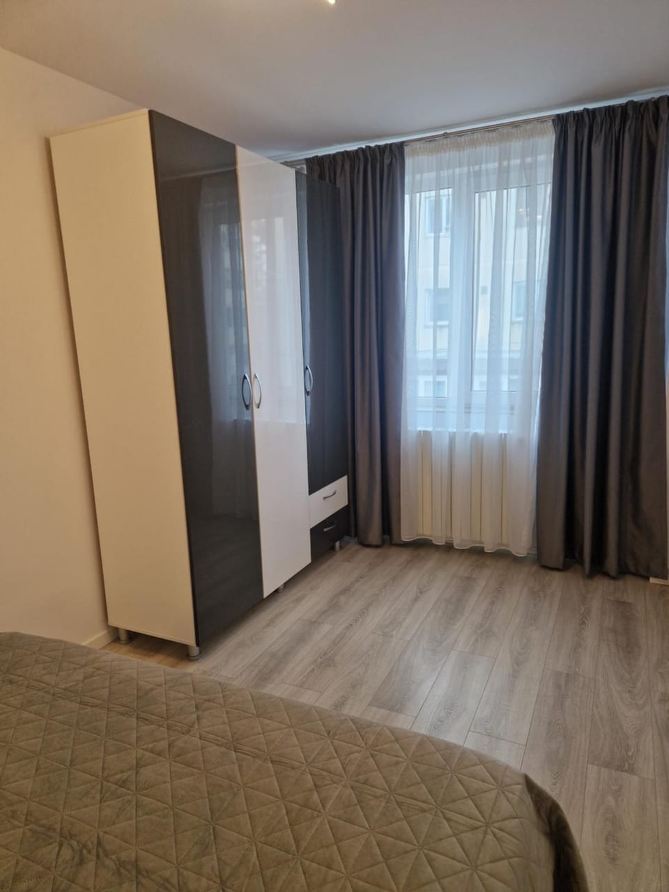 Bed, Photo of the whole room, Bedroom, wardrobe