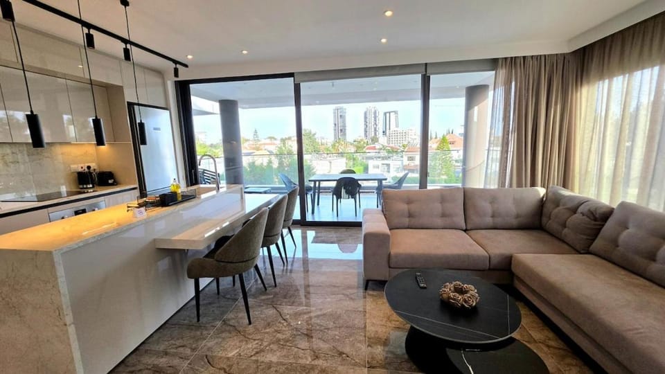 Zantis Executive Suites 102 Apartment in Germasogeia