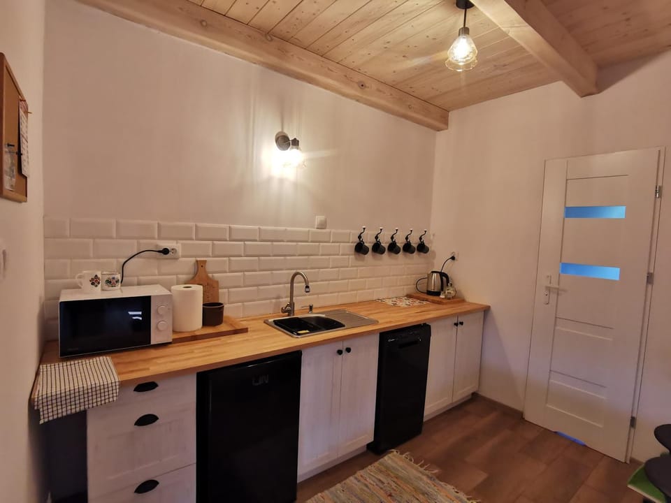 Apartament Ludowy w Siedlisku pod Orzechem Bed and Breakfast in Masovian Voivodeship