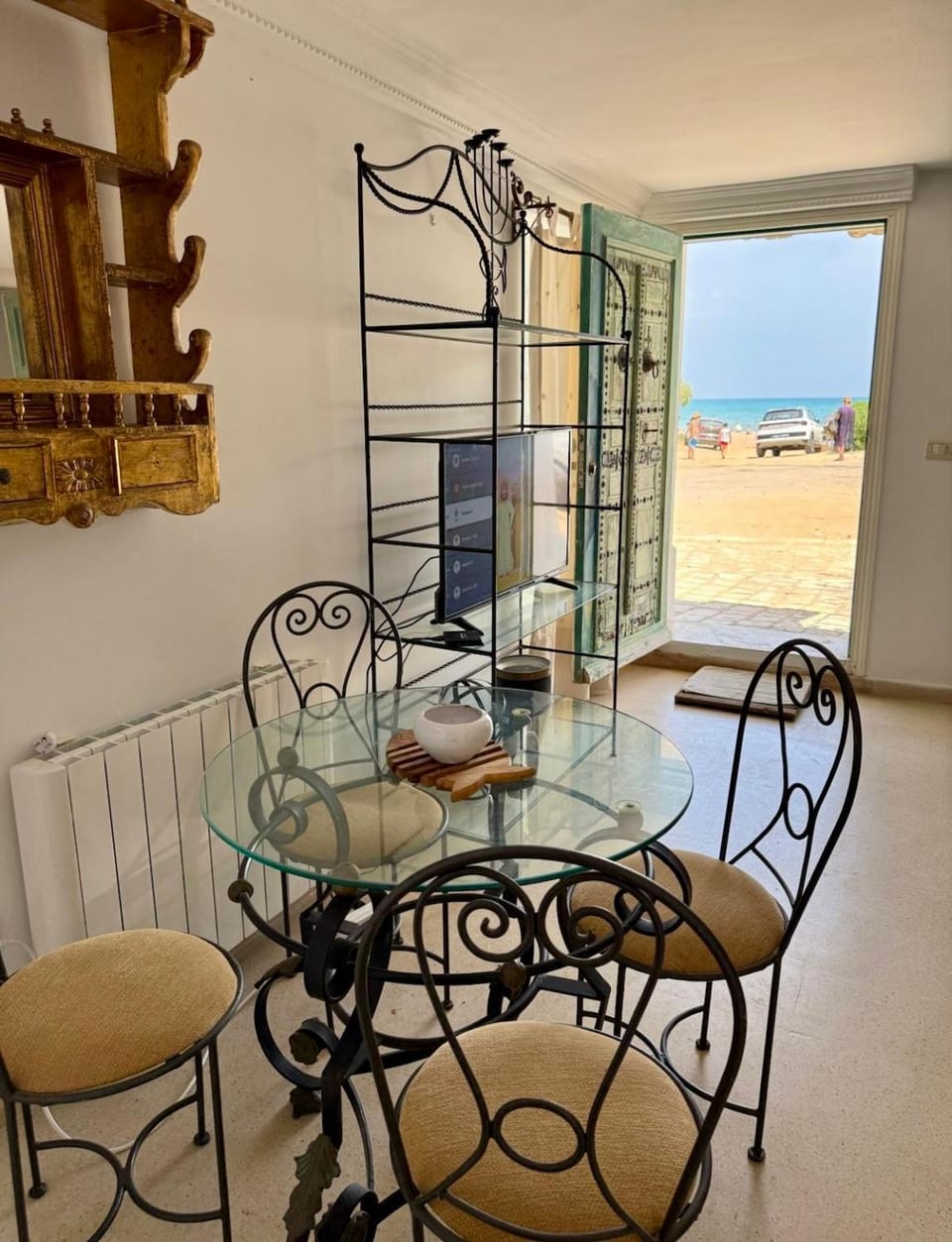 Bungalow en bord de mer à La Marsa Apartment in Tunis Governorate, Tunisia