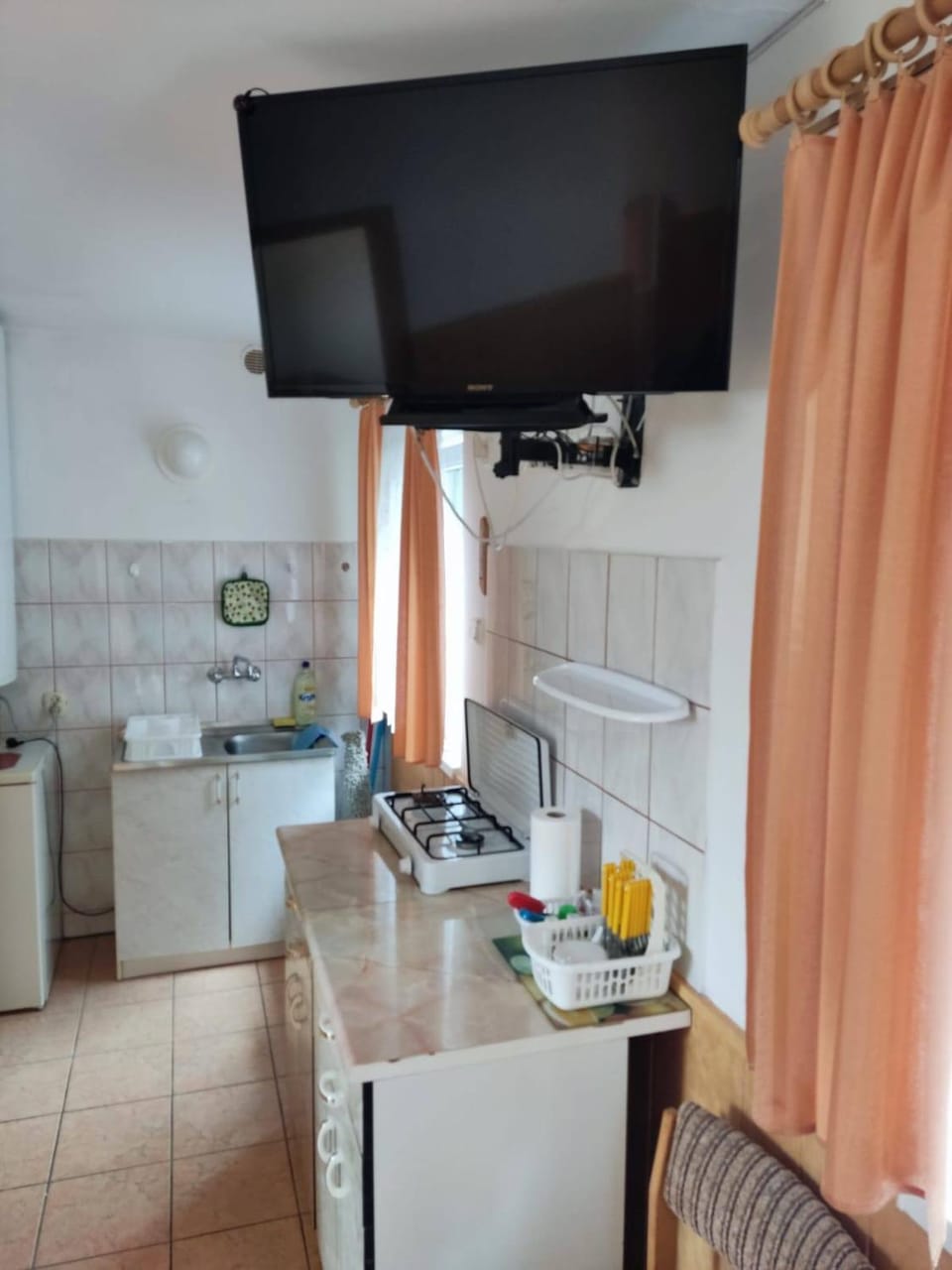 TV and multimedia, Kitchen or kitchenette