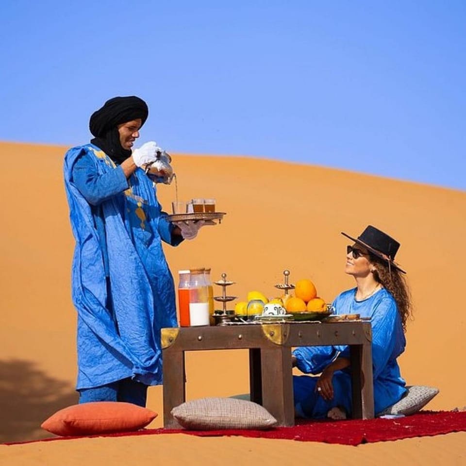 People, Natural landscape, Drinks