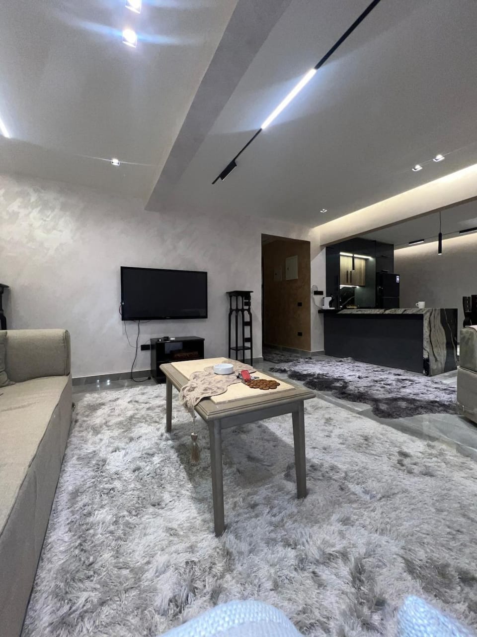 Apartment with hotel amenities and a hotel entrance, monitored by 24-hour cameras Apartment in Egypt