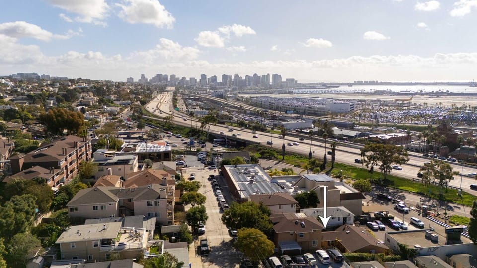 10 Min Villa to Mission Beach Zoo Airport & Downtown House in Point Loma