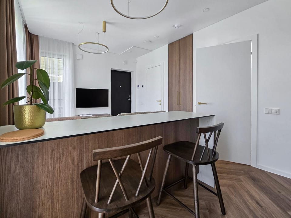 Communal lounge/ TV room, TV and multimedia, Dining area