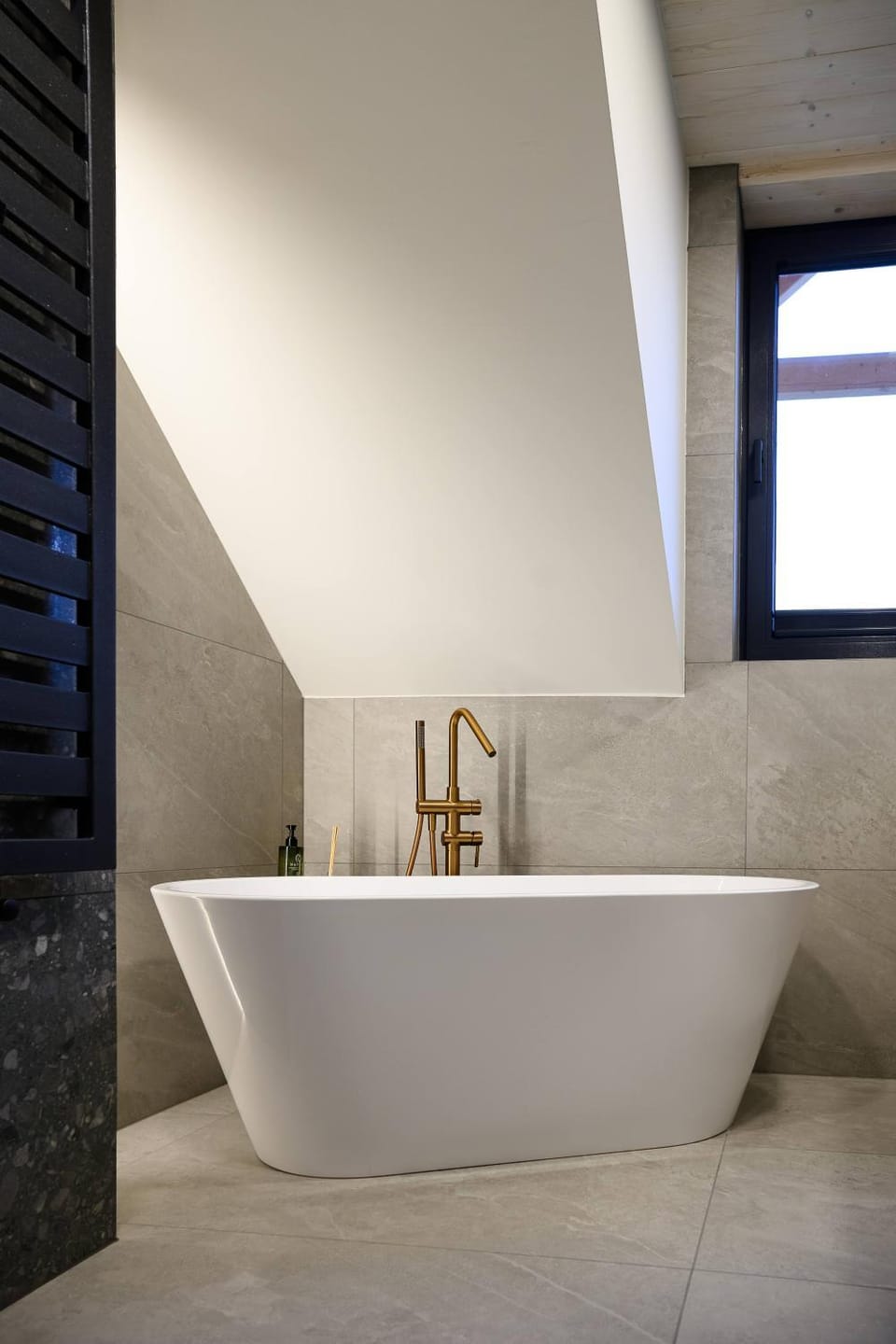 Bathroom, Bath