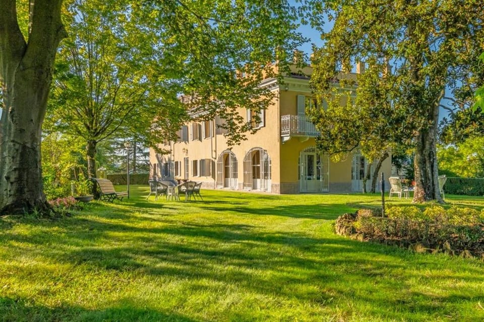 Villa La Rondolina Villa in Asti