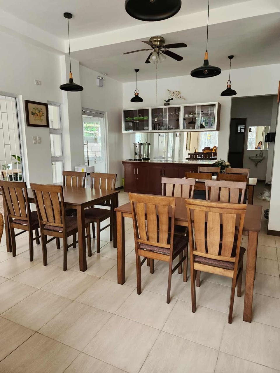 Coffee/tea facilities, Breakfast, Continental breakfast, Non alcoholic drinks