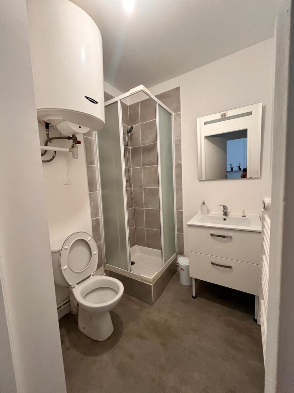 Shower, Bathroom