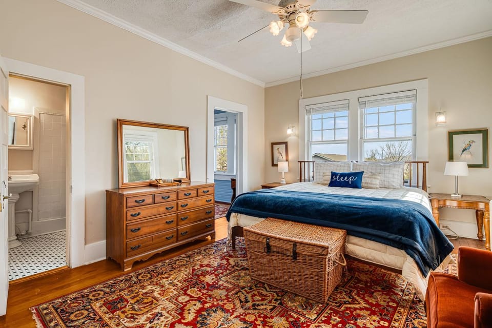 Prospect Hill on Main Bed and Breakfast in Waynesville