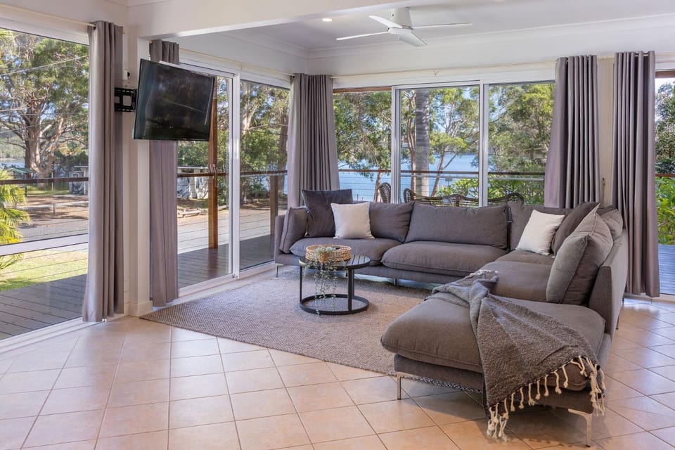 Amaroo Cottage Smiths Lake House in Smiths Lake