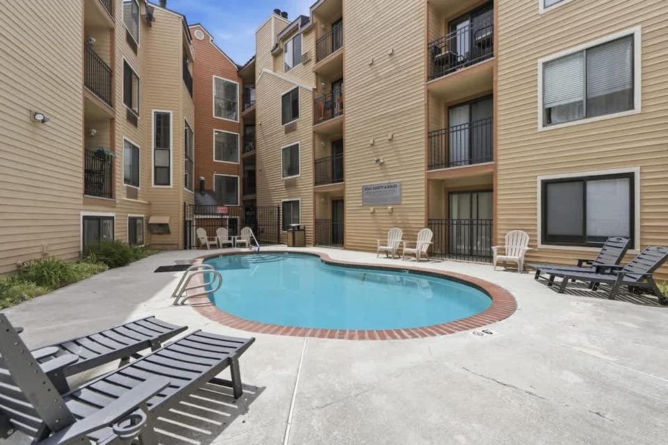 Park City 1 Bedroom Hot Tub, Pool & Bus Route House in Park City