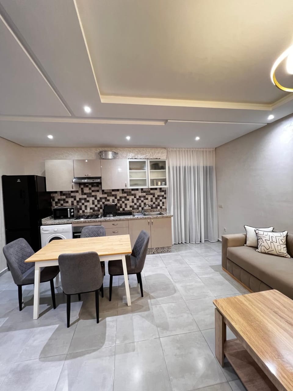 Kitchen or kitchenette, Living room, Seating area, Dining area, air conditioner