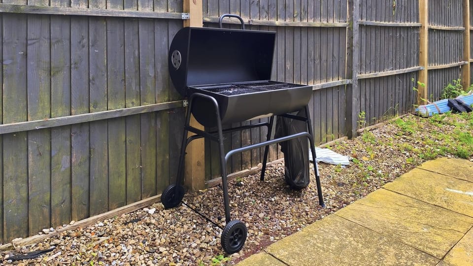 Communal lounge/ TV room, BBQ facilities, Evening entertainment