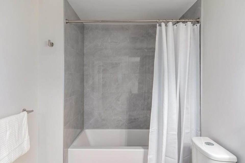 Alpine Elegance Modern 2BR Suite House in Calgary
