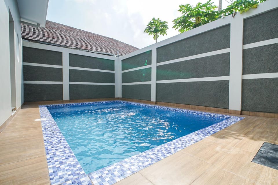 Pool view, Swimming pool