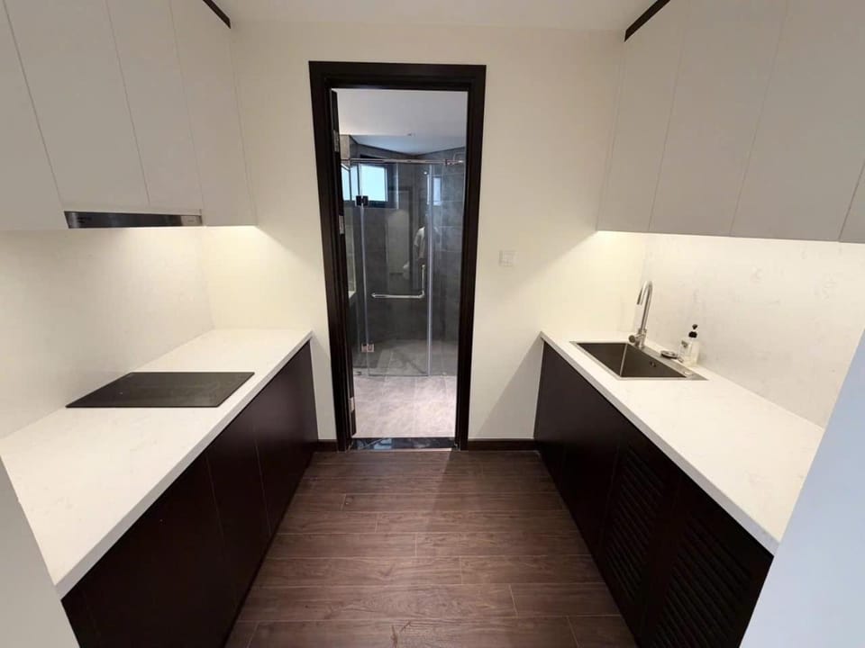 Sapphire Ha Long Apartment - Sea View Apartment in Laos
