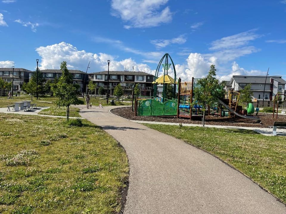 Rental-Vacation, New and spacious house near West Edmonton Mall House in Edmonton