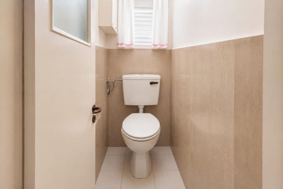 Large seaside apartments in Kiryat Yam Apartment in Haifa District