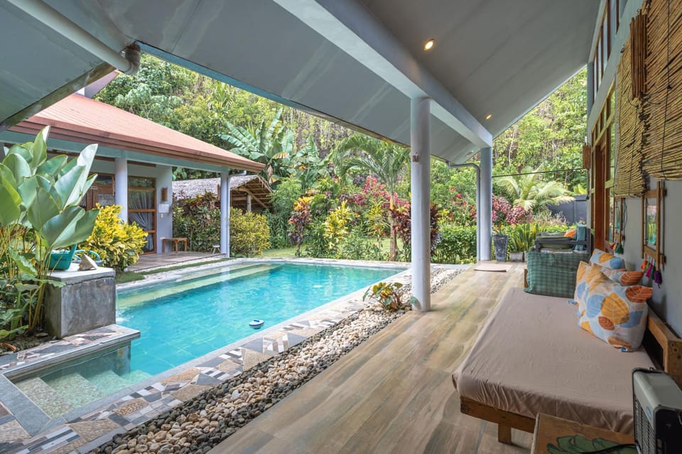 Swimming pool