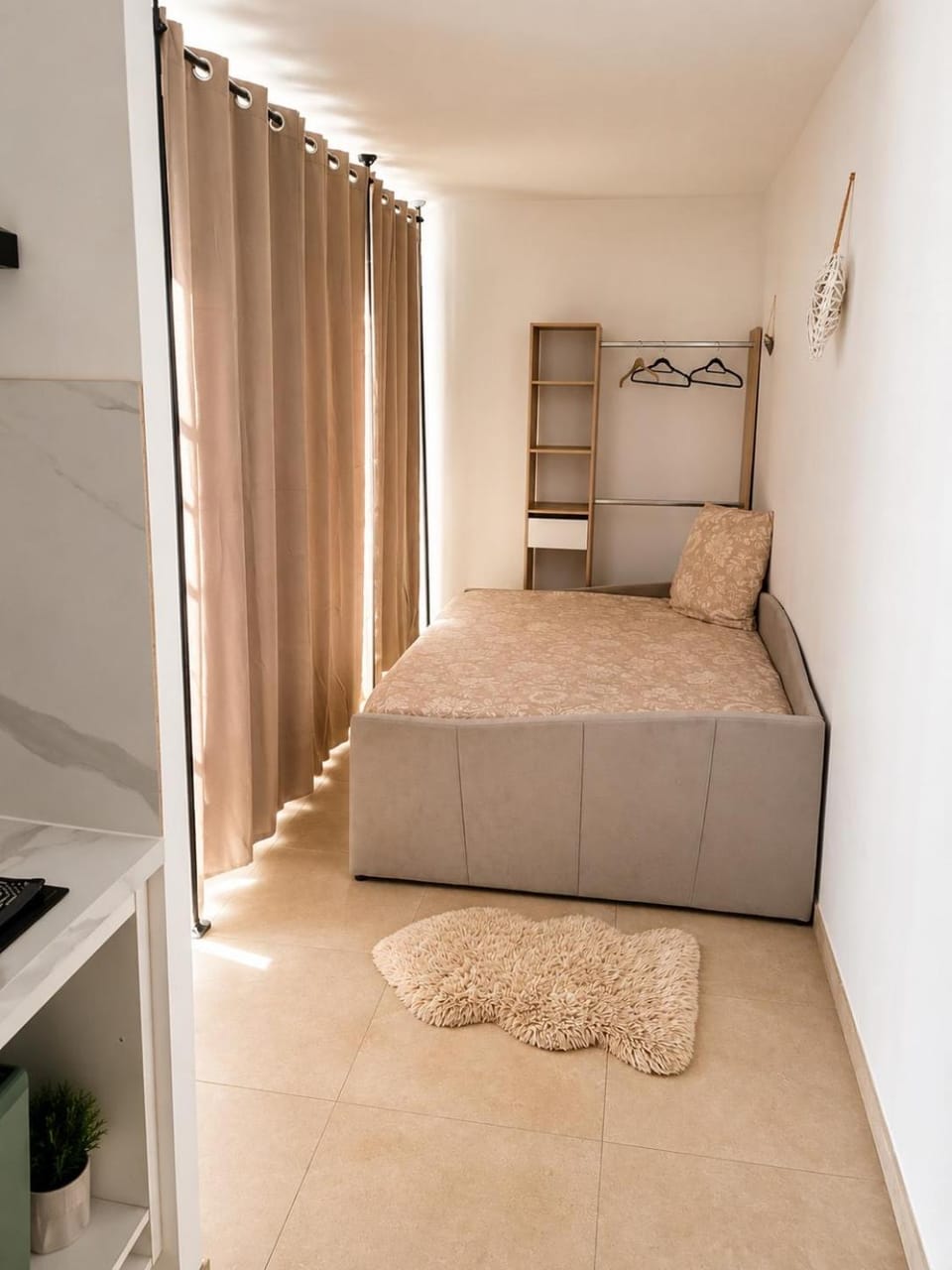 Studio neuf climatisé avec jardin privé parking House in Occitanie