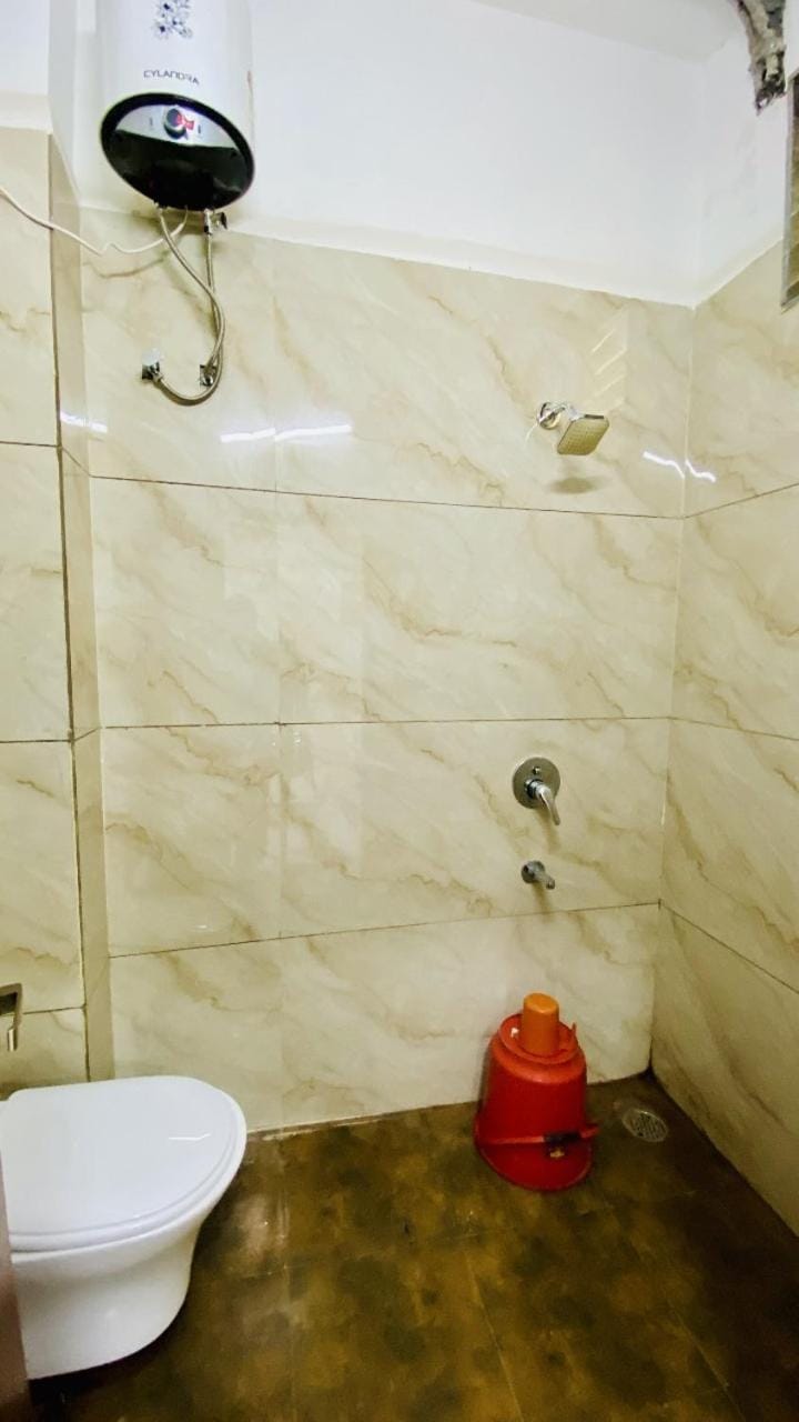 Hotel cressida green palace - near redisson squar Hotel in India