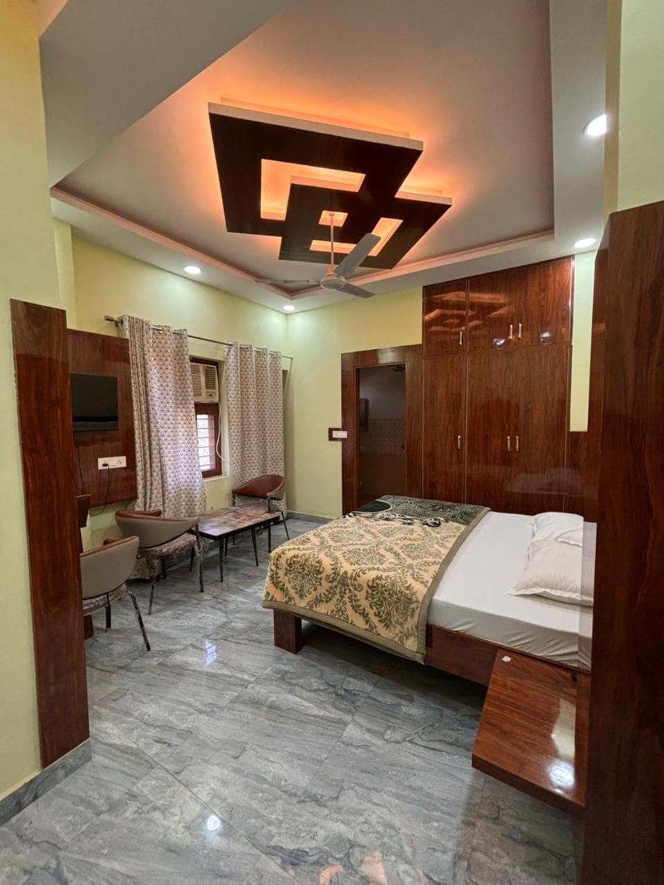 Basant Residency Hotel in Haryana