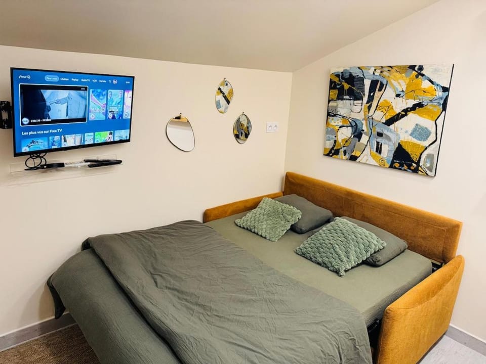 Photo of the whole room