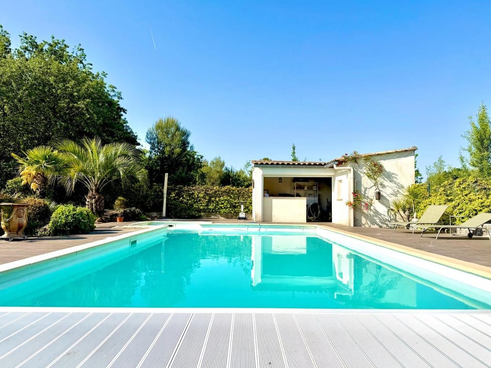 Les jardins de Fons, 8 pers piscine Bed and Breakfast in Occitanie