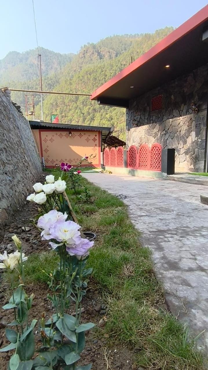 The Stone Hamlet Retreat Nature lodge in Uttarakhand
