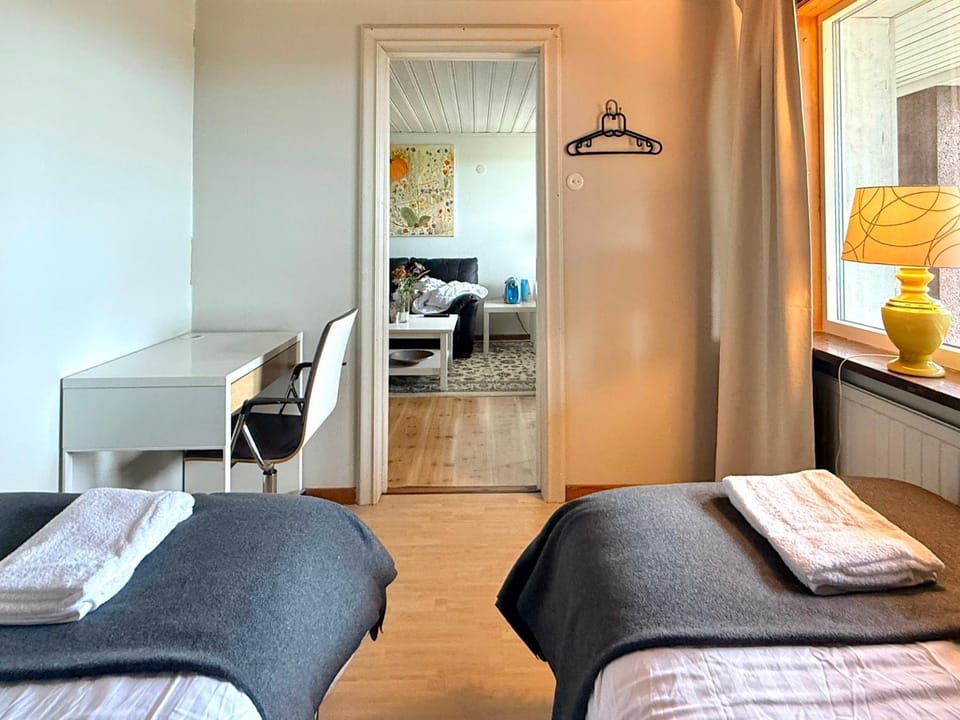 Living room, Photo of the whole room, Seating area, Bedroom, towels