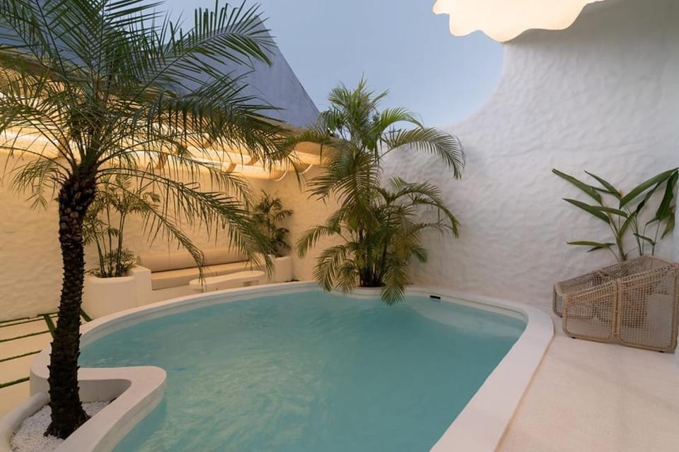 Pool view, Swimming pool
